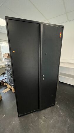 Stål Skab  192 x100 x 46 cm 