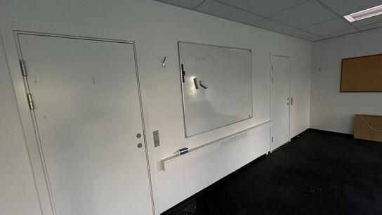 4 Whiteboards, assorterede