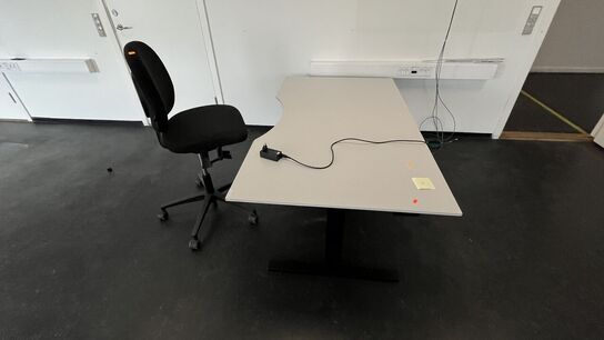 Hæve/sænkebord + Kontorstol