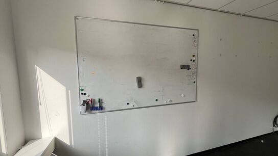 2 Whiteboards