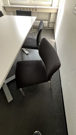 Mødebord, Stole, Ventilatortårn