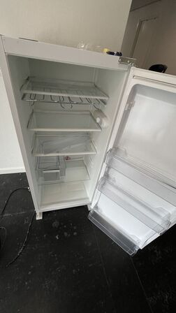 Køleskab ELECTROLUX + Ventilatortårn