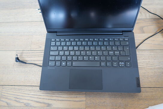 Bærbarcomputer LENOVO IdeaPad 5 14ARE05