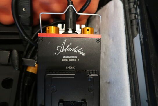 Dimmer controller ALADDIN AMS-FL200BI DIM med transportkasse