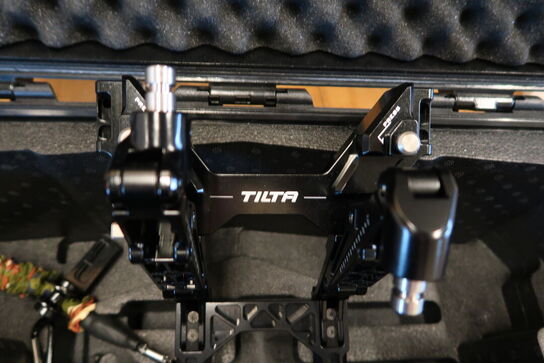 Gimbal support system ARMOR-MAN TILTA