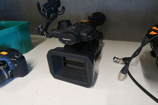 Videokamera PANASONIC 4K UX Series AG-UX180