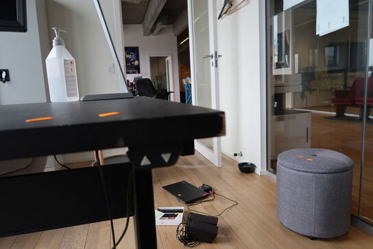 El. hæve/sænke skrivebord uden indhold