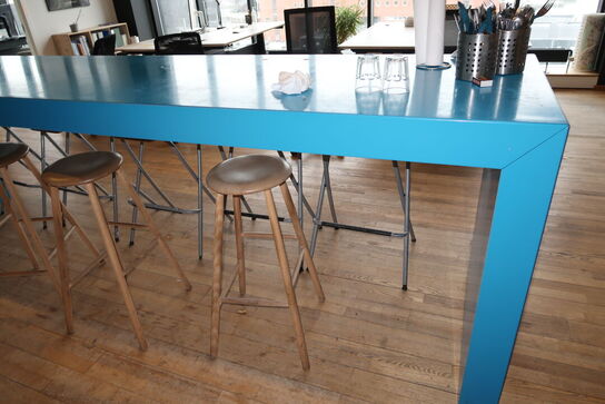 Barbord med 8 stk. barstole