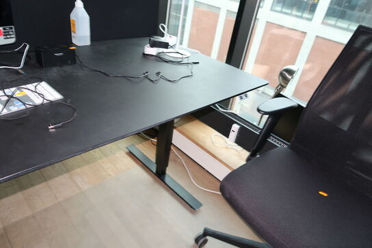 El. hæve/sænke skrivebord uden indhold