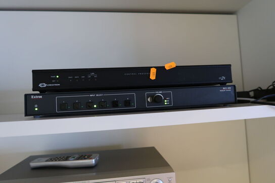 Switcher EXTRON MLS 406, central control host CRESTON CP2E