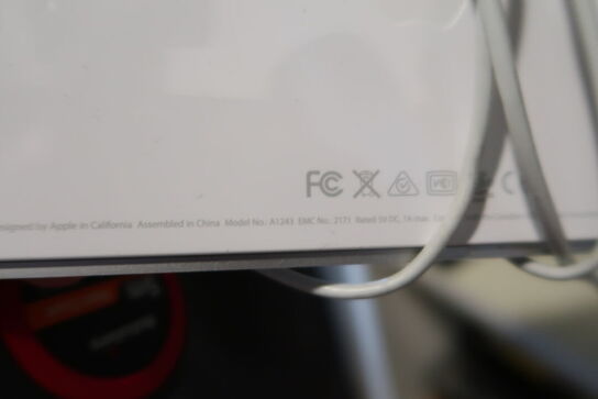 2 stk. tastaturer APPLE A1243 m.fl.