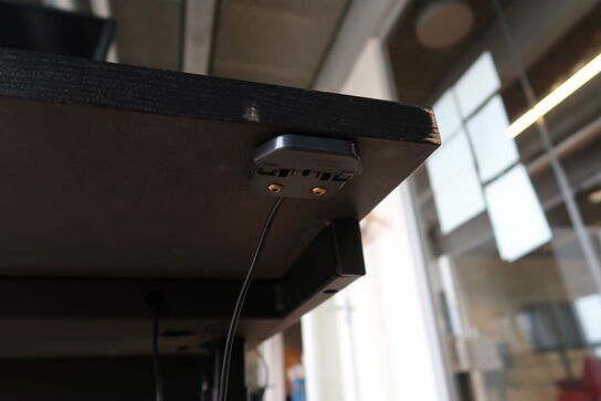 El. hæve/sænke skrivebord uden indhold