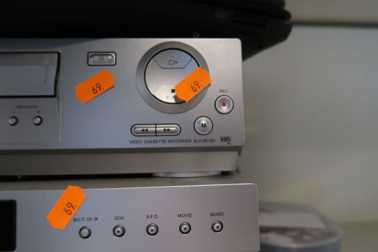 Video casette optager SONY, forstærker SONY STR-DE497