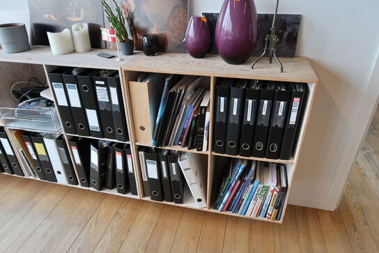 3 stk. reoler uden indhold