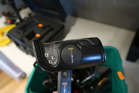 Kasse med div. Tilbehør til videokamera BLACKMAGIC DESIGN