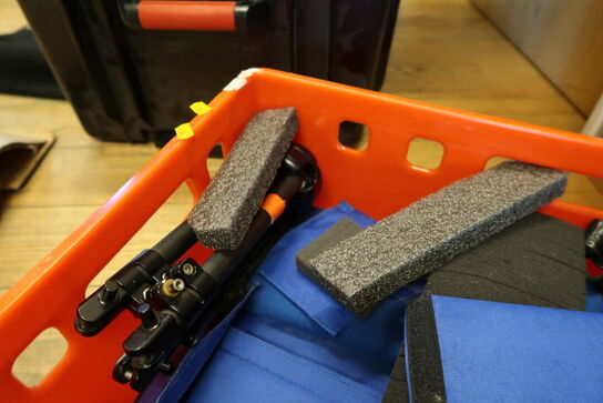 Kasse med div. Kamerataske samt udstyr