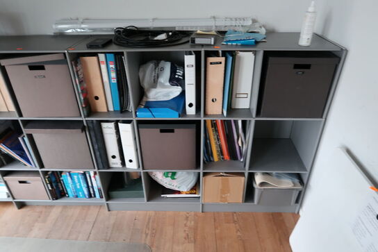 Reolsystem uden indhold