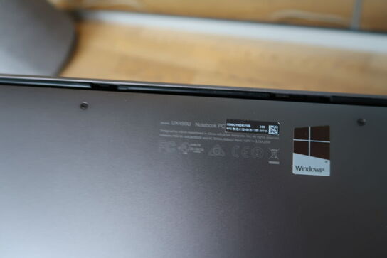 Bærbarcomputer ASUS ZenBook UX490U