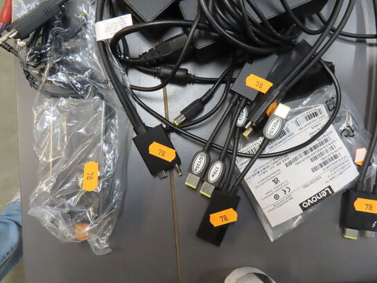 4 stk. LENOVO strømforsygninger og div. kabler