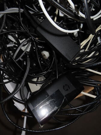 Hel palle med overskud fra IT-afdeling (se beskrivelse) Kan ikke sendes!