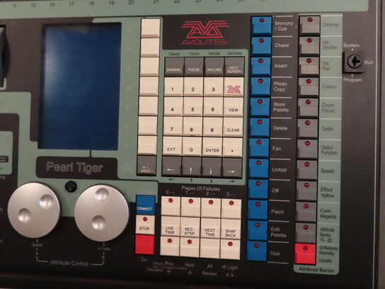 1x AVOLITES Pearl AVOLITES