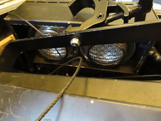 8x 2-lite blinder