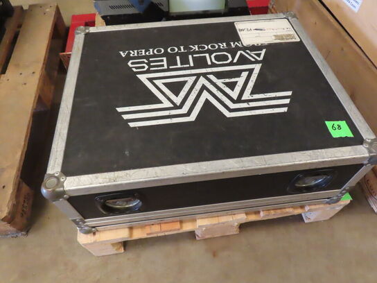 1x AVOLITES Pearl AVOLITES