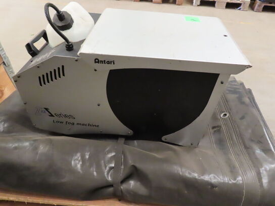 Antari low fog machine ANTARI