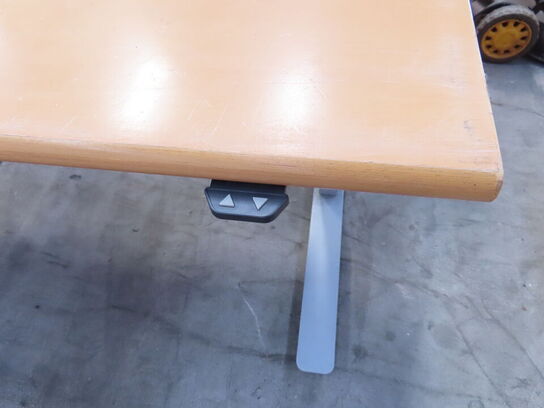 Hæve-/sænkebord