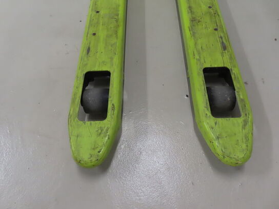 Palleløfter til 2200 kg. 