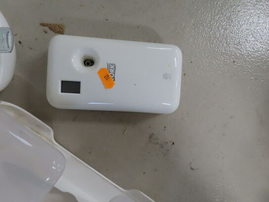 Blandede TORK varer til toilet.