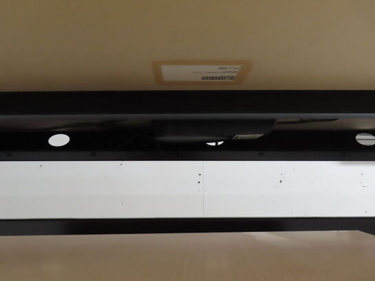 Hæve/Sænkebord (LINAK) med lille kommode