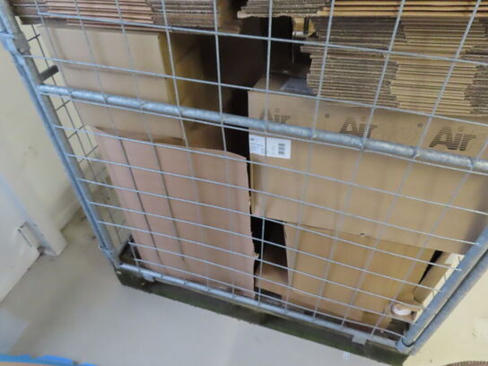 Pallebur med div. Emballagemateriale