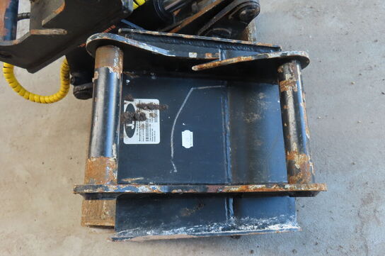 Graveskovl JST og grab INTERMERCATO