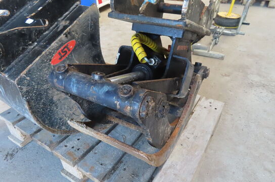 Graveskovl JST og grab INTERMERCATO