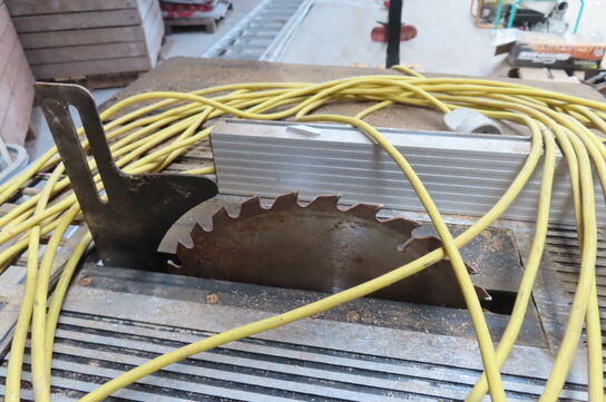 Bordrundsav BLACKBULL JS-250A2