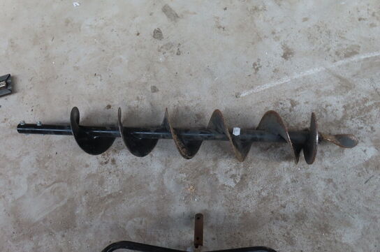 Pæleboremaskine MAKITA BBA520