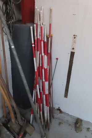 Diverse haveredskaber mv.