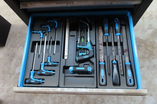 Værktøjsvogn med indhold