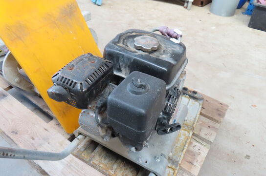 Pladevibrator og en vulkaniseringsplade SWEPAC F 82