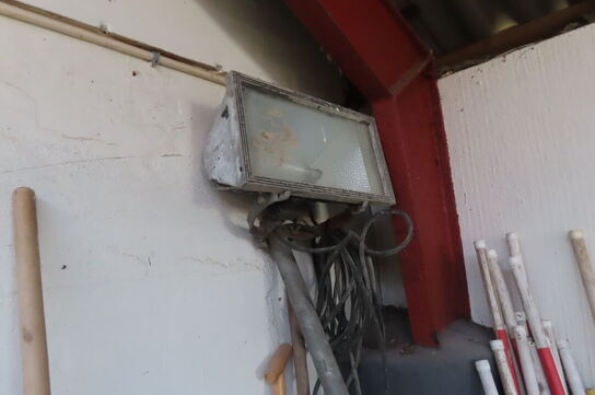 Diverse haveredskaber mv.