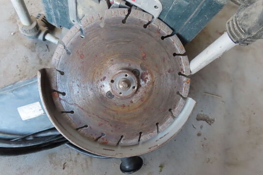 Vinkelsliber og radio BOSCH