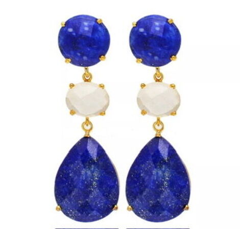 Håndfremstillet ørestikker i guldbelagt sterling sølv, fattet med lapis lazuli samt hvide chalcedony