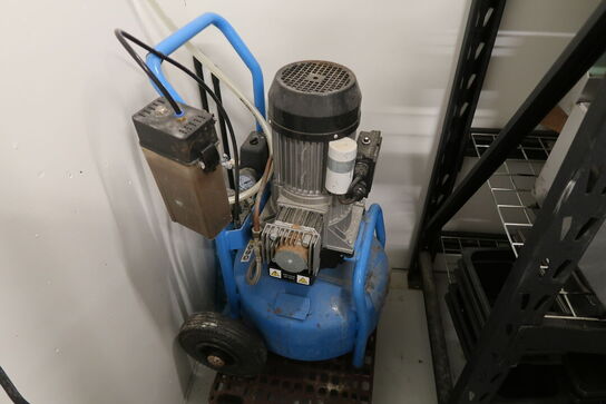 Mil-Tek 2102 Plast & Pappresser - inkl. kompressor