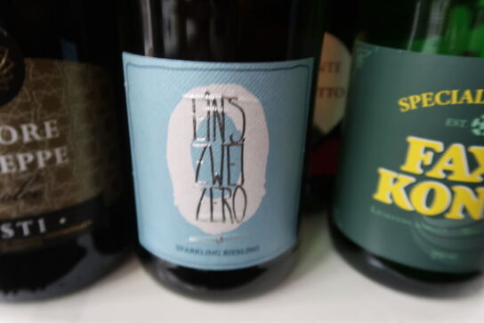 6 fl. Mousserende vin & 1 fl. Faxe kondi