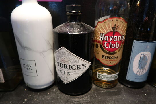 18 fl. Ass. Alkohol - I ANBRUD