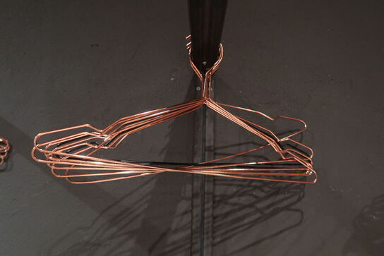 4 stk. Vinkelbeslag med stort parti bøjler 