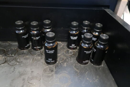 Disk med indhold i skuffer 