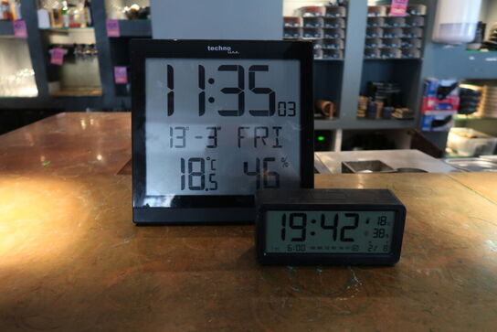 Techno Line WS8015 ur 