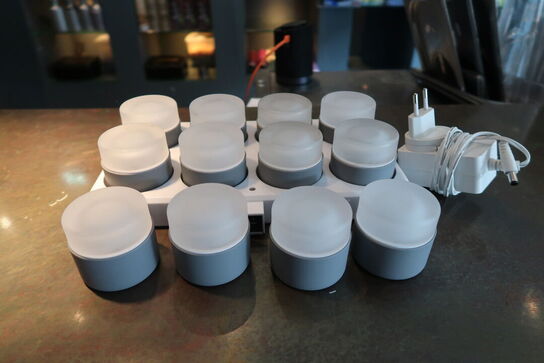 12 stk. DUNI LED lys - inkl. Docking station 